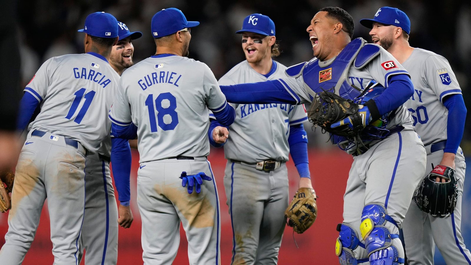 Yankees y Royals casi se caen a trompadas